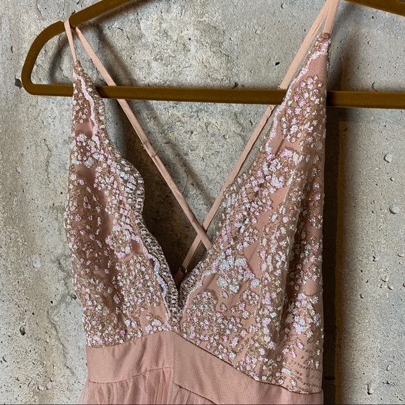 Luxxel blush pink v neck glitter tulle maxi dress - Picture 4 of 9